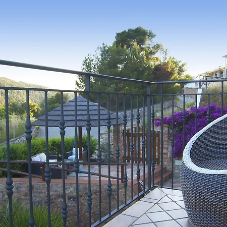 Bounty Bed & Breakfast Cavo